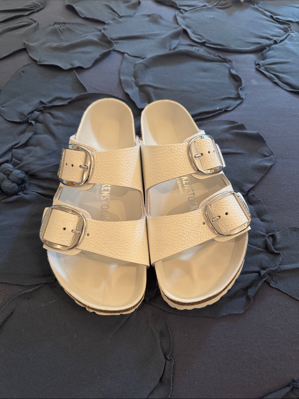 Birkenstock White Arizona Big Buckle Like New 38